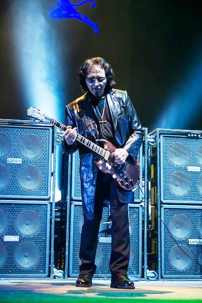 Tony plays Atlas arena in Lodz, Poland. By Agnieszka Kras