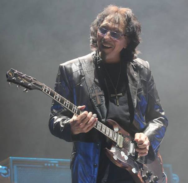 Tony plays Atlas arena in Lodz, Poland. By Agnieszka Kras