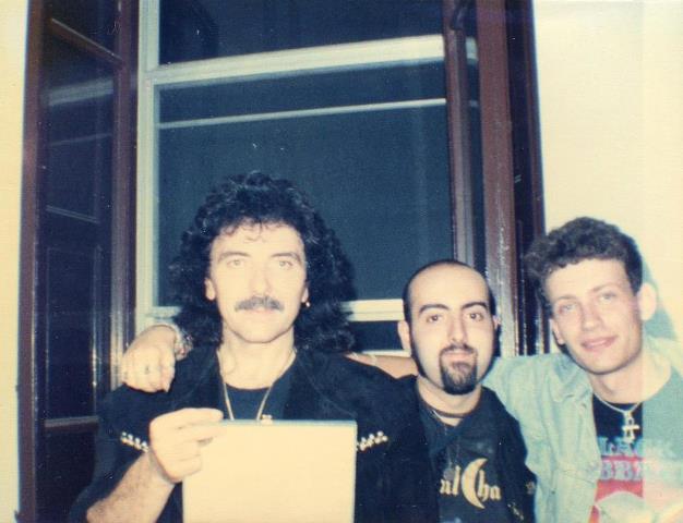 Tony with Italian fans. By Daniele Naldi